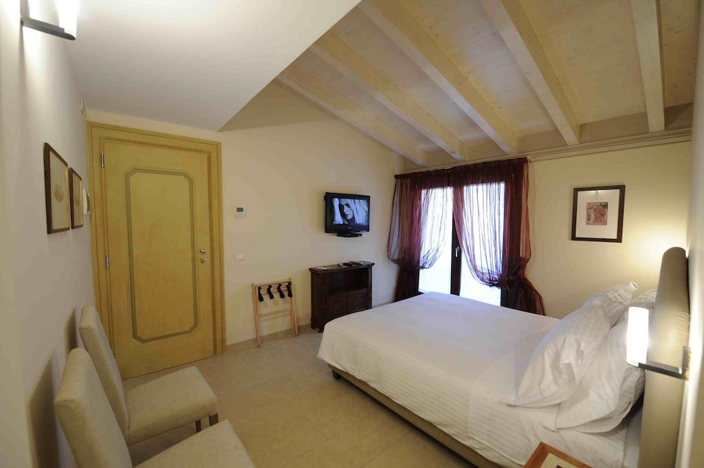 Bed and Breakfast Miramonti Iseo Pokoj fotografie